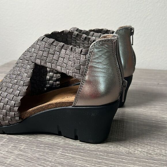 Comfortiva Alisha Wedge Sandals Shoes - Picture 3 of 7